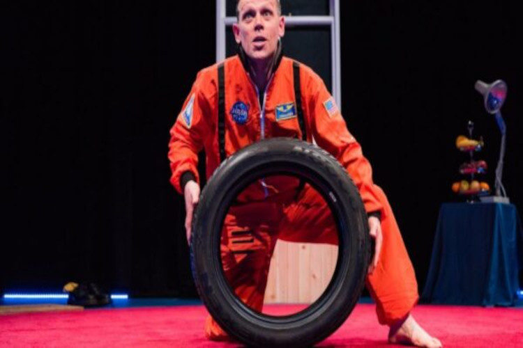 Space Ape by Andy Cannon