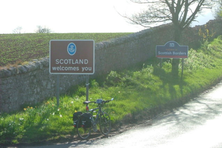 Stories in migration: politics, gender and literature in the UK