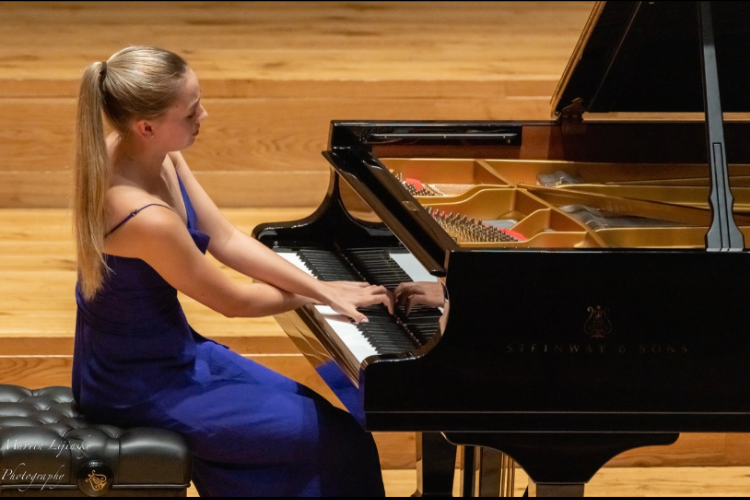 Lunchtime concert by Rose McLachlan (piano)