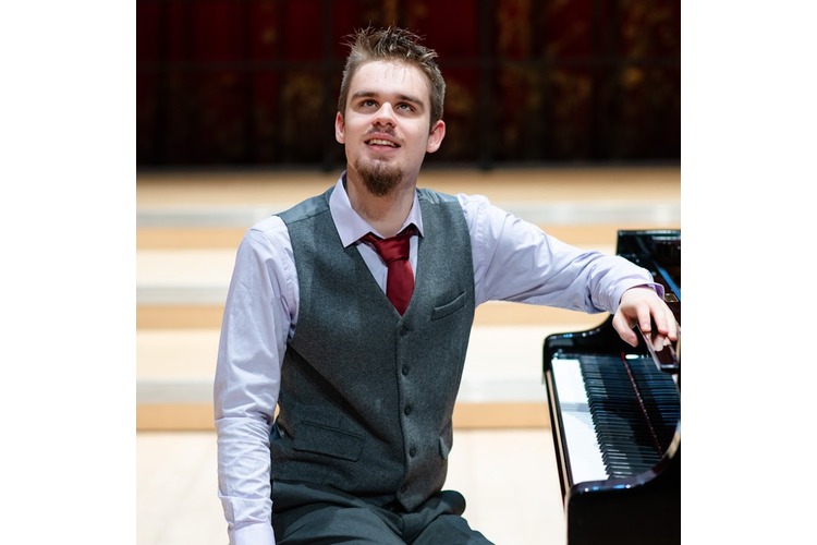 Ethan Loch (piano): Celebrity Concert