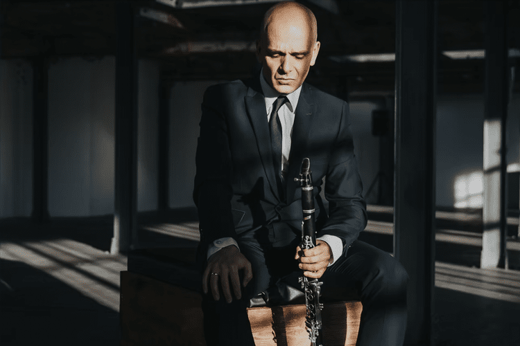 St Andrews Chamber Orchestra with Maximiliano Martín (clarinet)