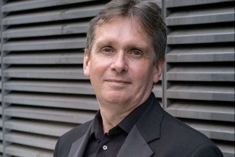 Lunchtime concert by Murray McLachlan (Honorary Professor of Piano)