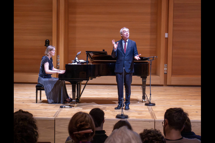 St Andrews Chamber Orchestra with James Gilchrist, Honorary Professor of Singing
